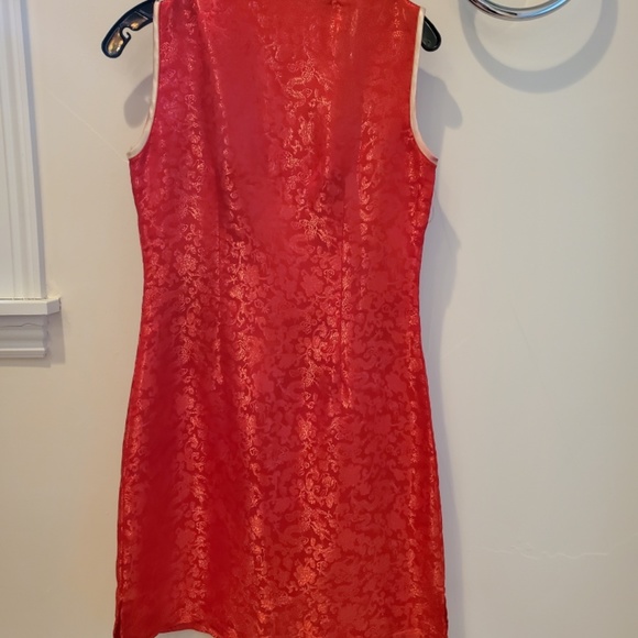 Elegant Silky Chinese Dress - Picture 3 of 8